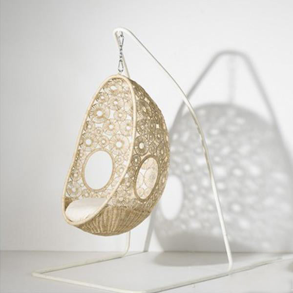 Outdoor Wicker Swing - Bloom