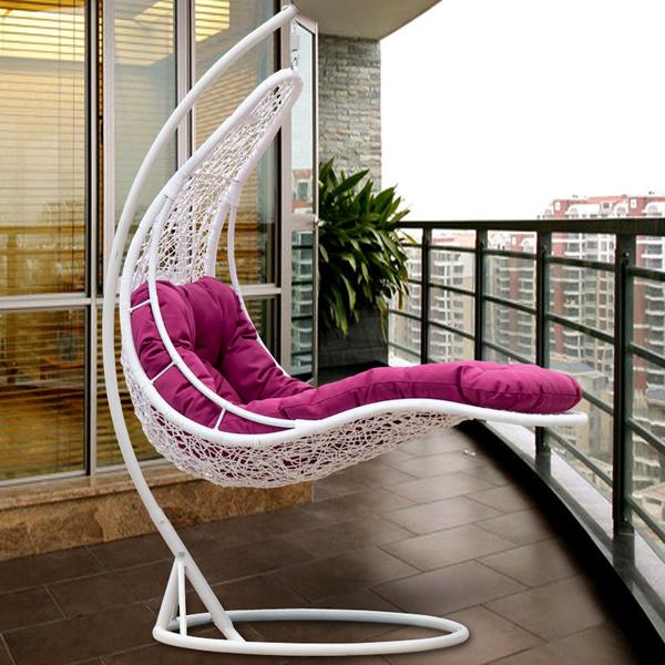 Outdoor Wicker Swing - Petals