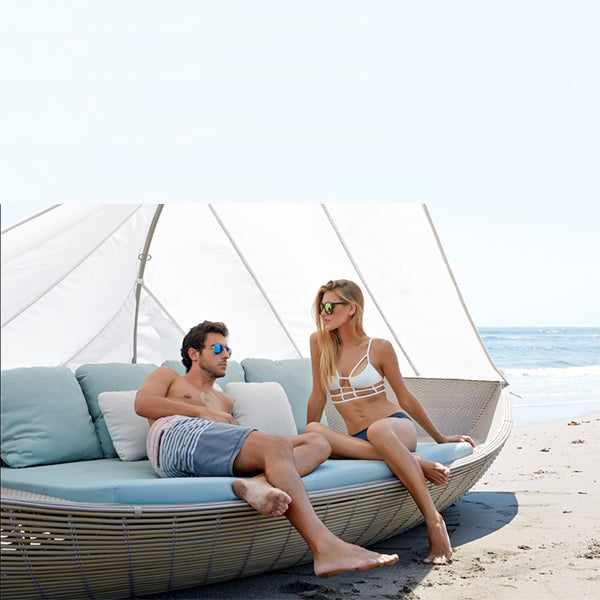  Outdoor Furniture - Canopy Bed - Boat
