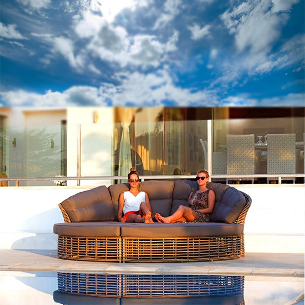  Outdoor Furniture - Day Bed - Castries